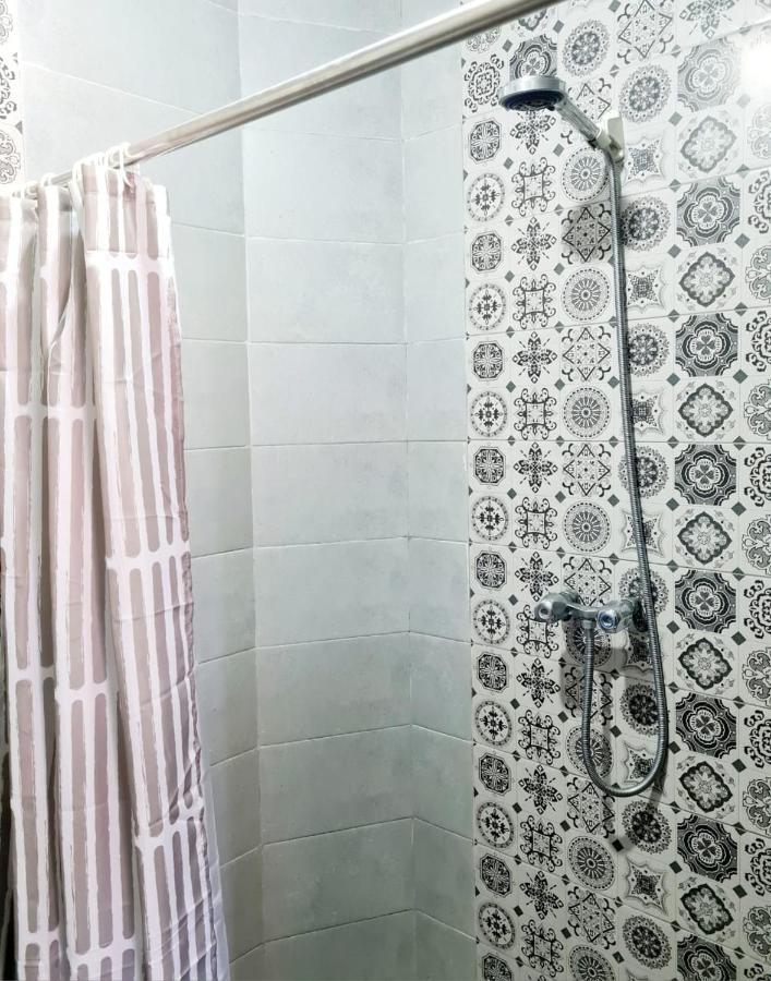 2 Bedrooms Flat And Rooftop 塔哈佐特 外观 照片